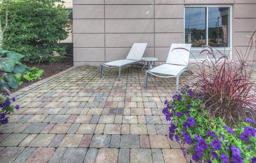 Hilton Garden Inn Norwalk Eksteriør billede
