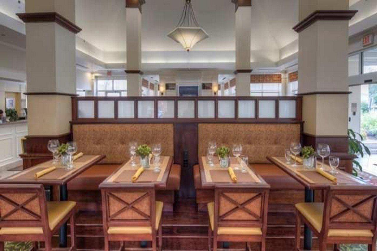 Hilton Garden Inn Norwalk Eksteriør billede