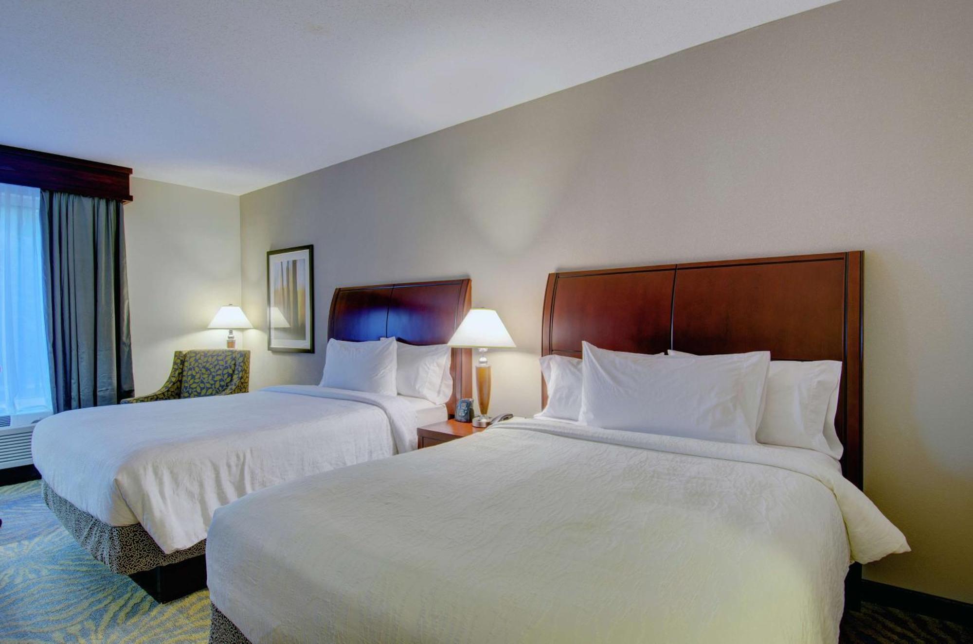 Hilton Garden Inn Norwalk Eksteriør billede