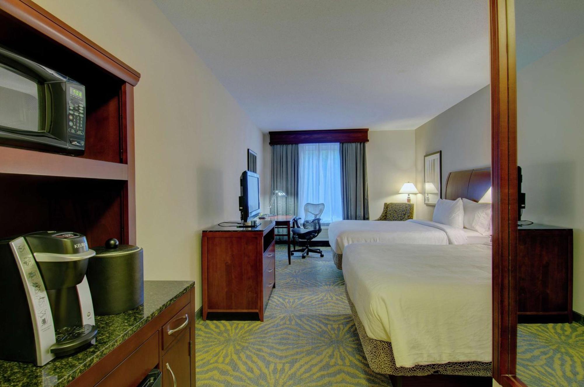 Hilton Garden Inn Norwalk Eksteriør billede