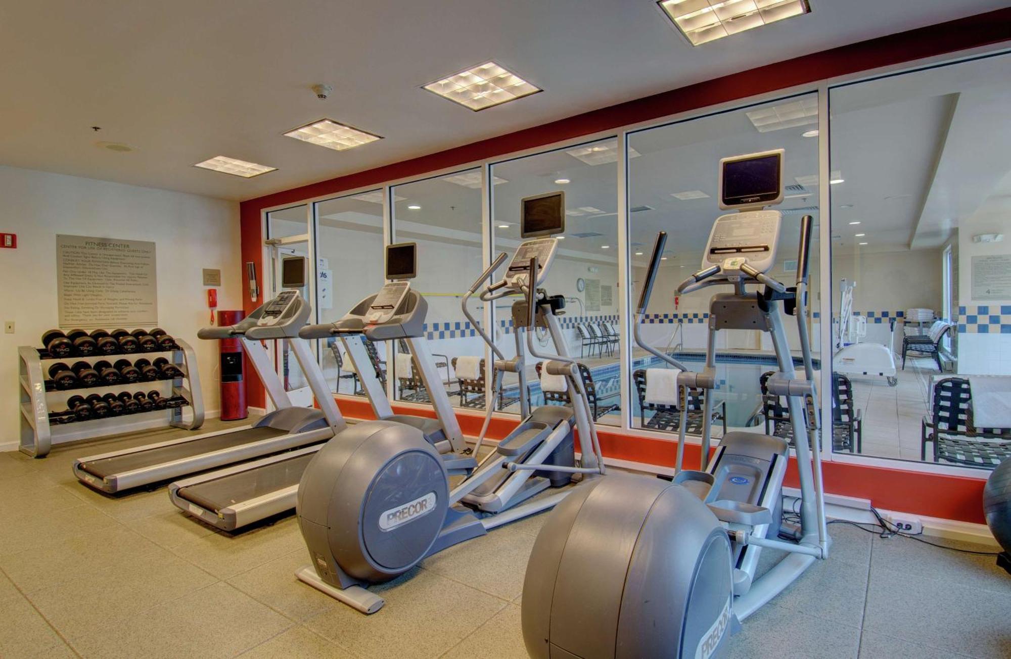 Hilton Garden Inn Norwalk Eksteriør billede